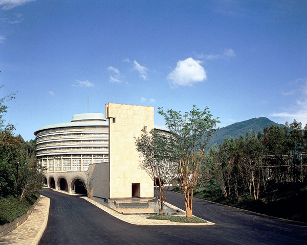 �G�[�X�i�s�a�F�O�����h�v�����X���s